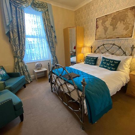 Stratford House Exclusively For Adults Otel Llandudno Dış mekan fotoğraf