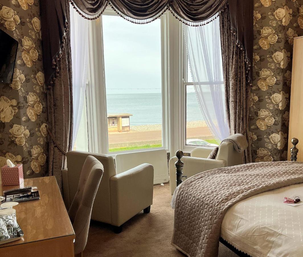 Stratford House Exclusively For Adults Otel Llandudno Dış mekan fotoğraf