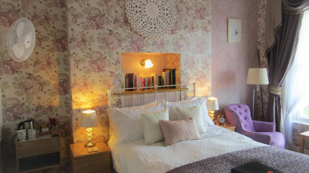 Stratford House Exclusively For Adults Otel Llandudno Dış mekan fotoğraf