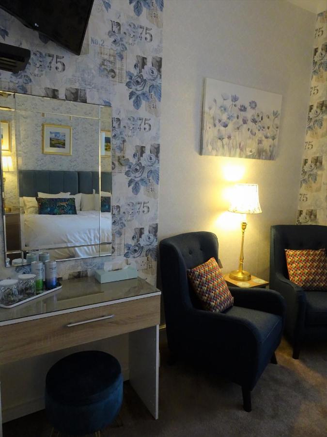 Stratford House Exclusively For Adults Otel Llandudno Dış mekan fotoğraf